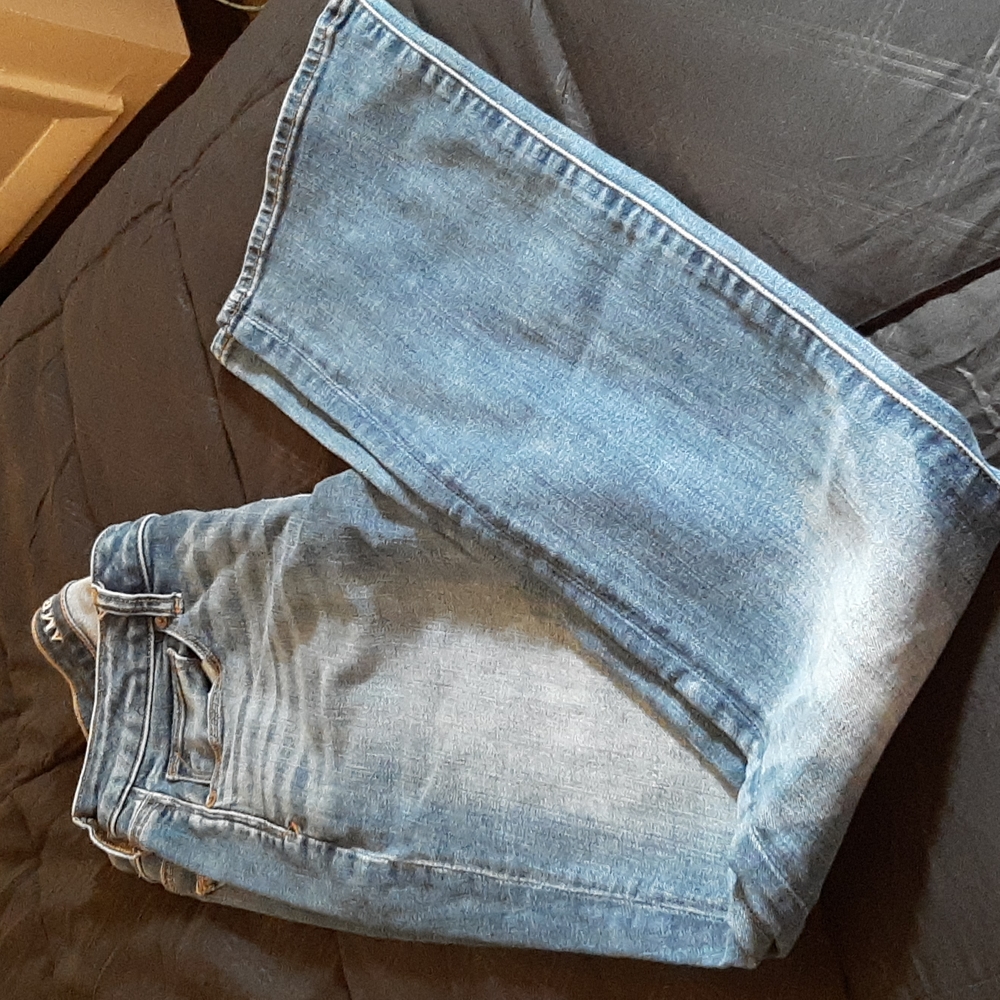 Women's American Eagle Jeans